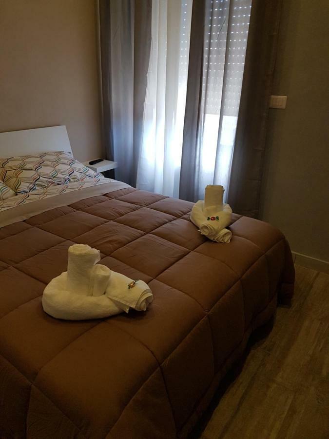 B&B A Maronn Ro'Carmin Наполи Екстериор снимка