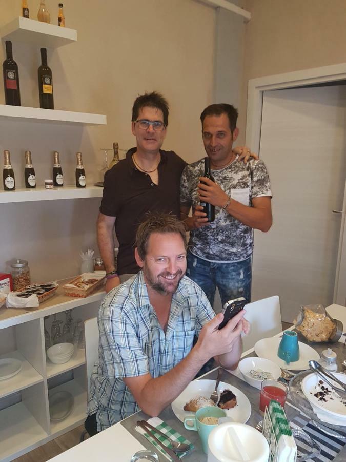 B&B A Maronn Ro'Carmin Наполи Екстериор снимка