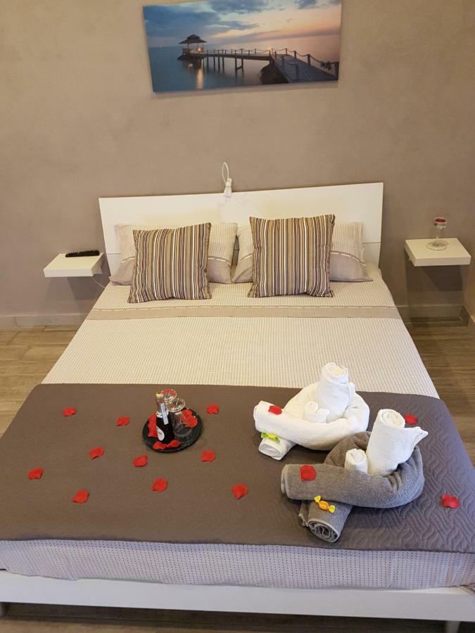 B&B A Maronn Ro'Carmin Наполи Екстериор снимка